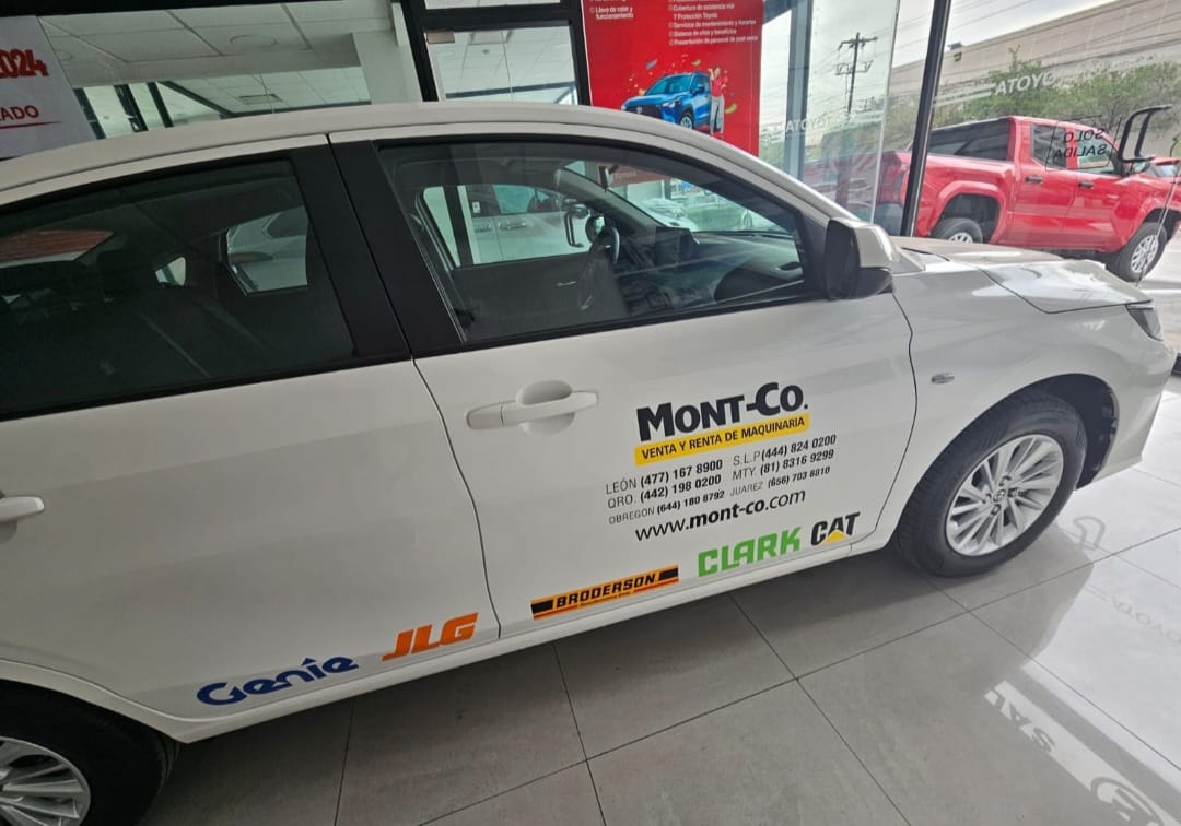 Rotulación de SUV comercial